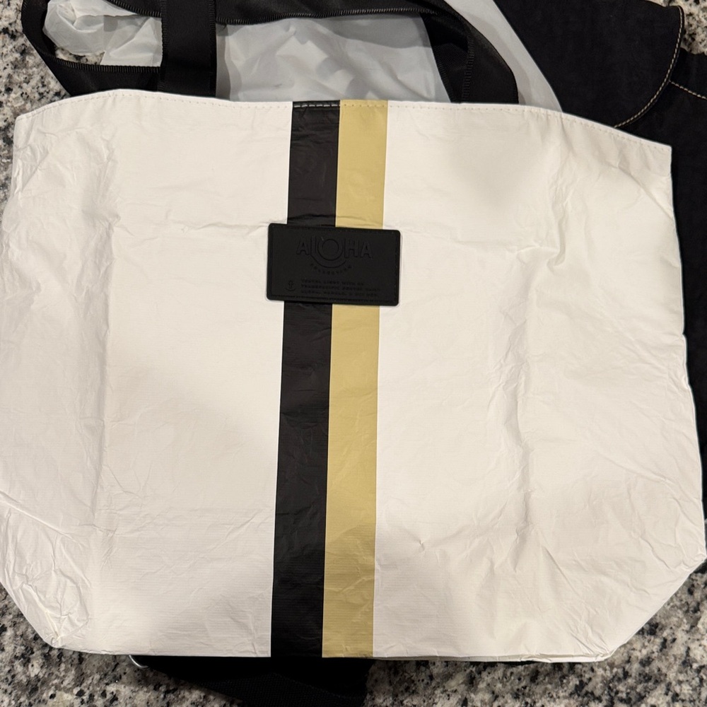 ALOHA Collection White Tote with Black and Gold Accent